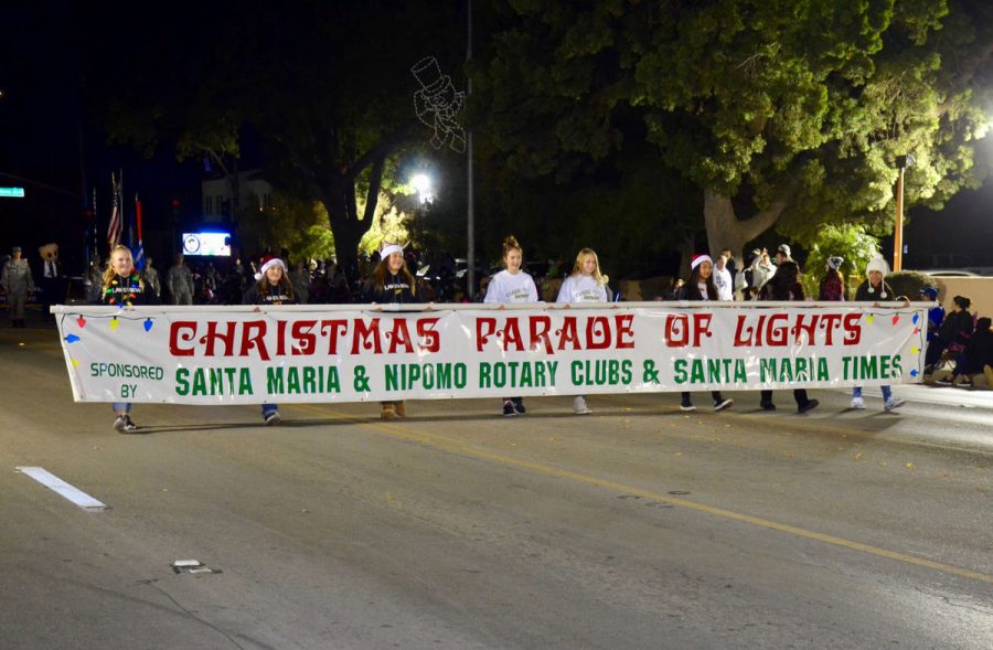Panthers+Rock+Christmas+Parade